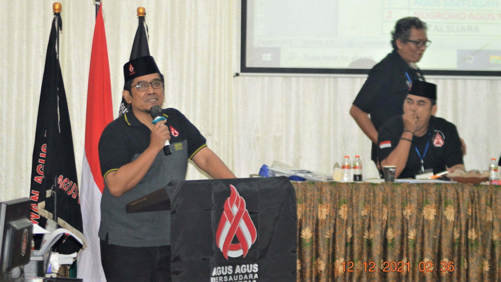 266578839_10227925319586141_7623009647599090871_n